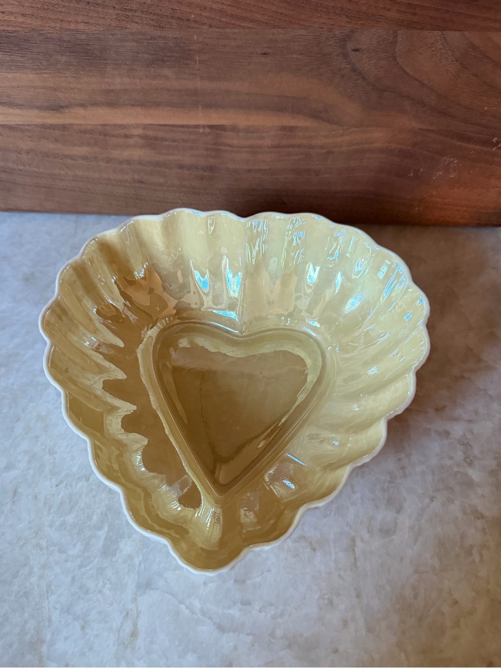 Vintage Belleek heart shaped Irish pottery dish